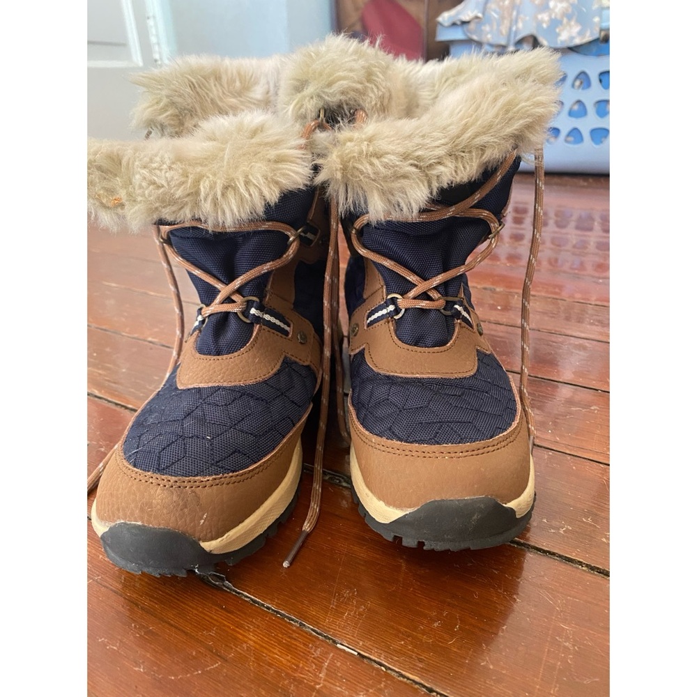 COPY - Bear Paw winter boots 🐻